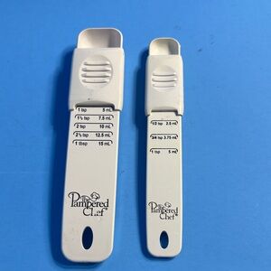 The Pampered Chef Adjustable White Measuring Spoons Set VGUC